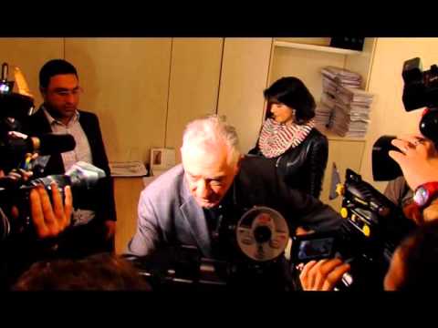 გოგი თოფაძემ ჟურნალისტები კაბინეტში არ შეუშვა