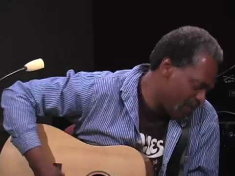 Donald Kinsey - Look Over Yonder Wall [Live]