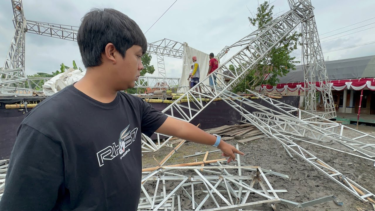 PANGGUNGE RUBOH ! - CEK LOKASI GAGALNYA PENGAJIAN GUS IQDAM DI BLORA SEMALAM !
