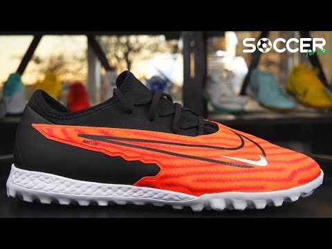Видео: Бігатимеш, мов на хмаринці! Nike React Phantom GX