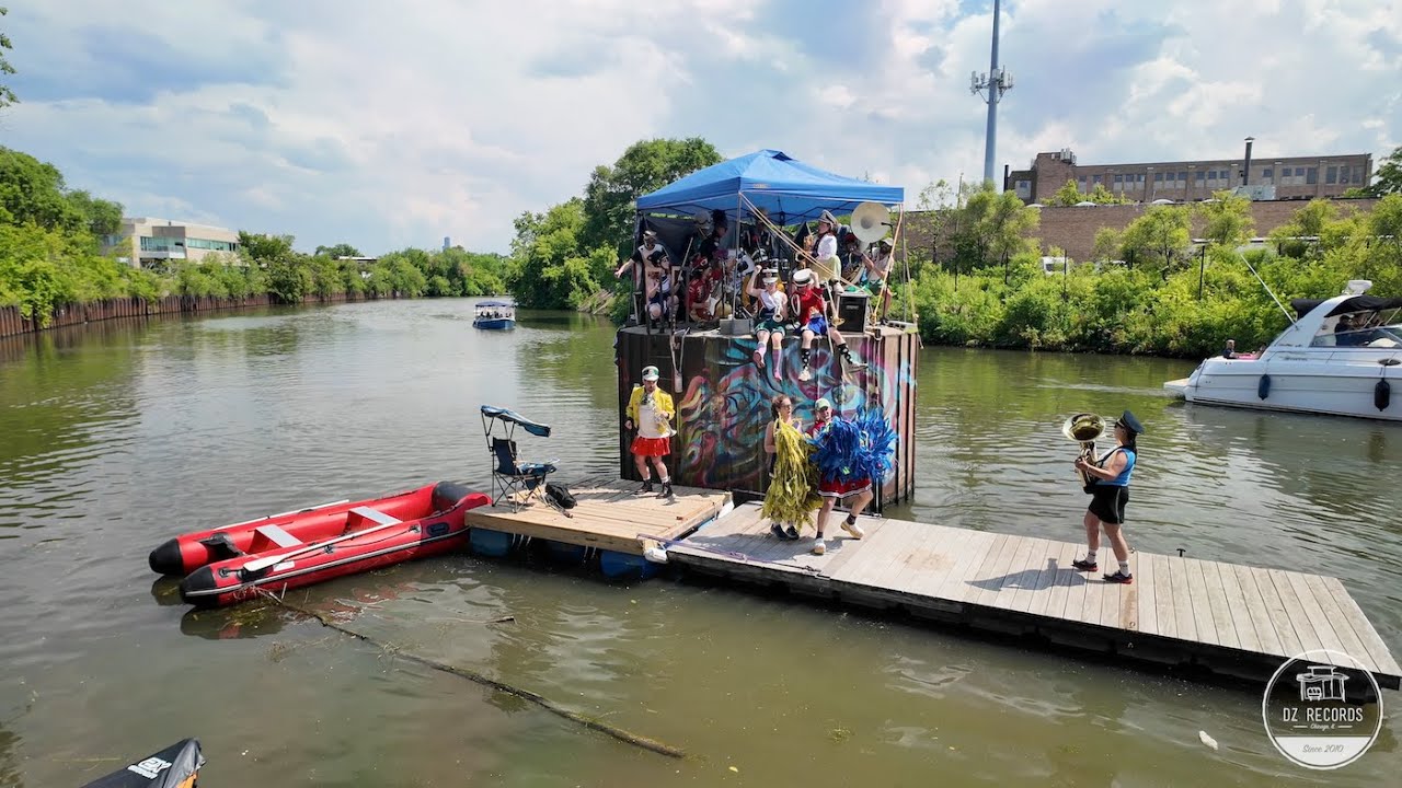 Bop 'Til You Drop by Mucca Pazza (Live at the Secret River Show in Chicago)