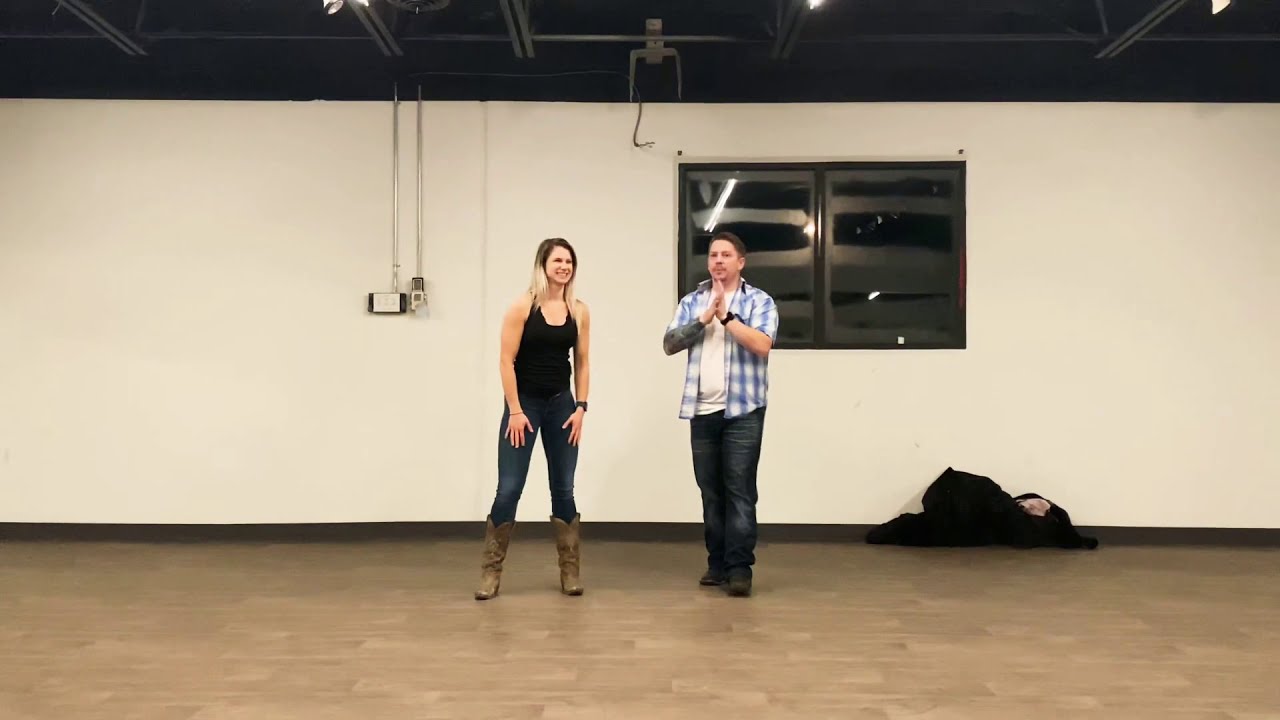 Продвинутый элемент кантри-свинга — «Путешествующий ангел» с последующим быстрым приседанием и от...