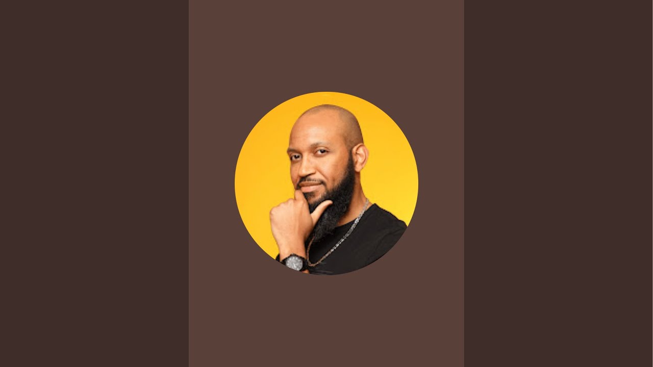 OP-1 field live exploration in a cafe