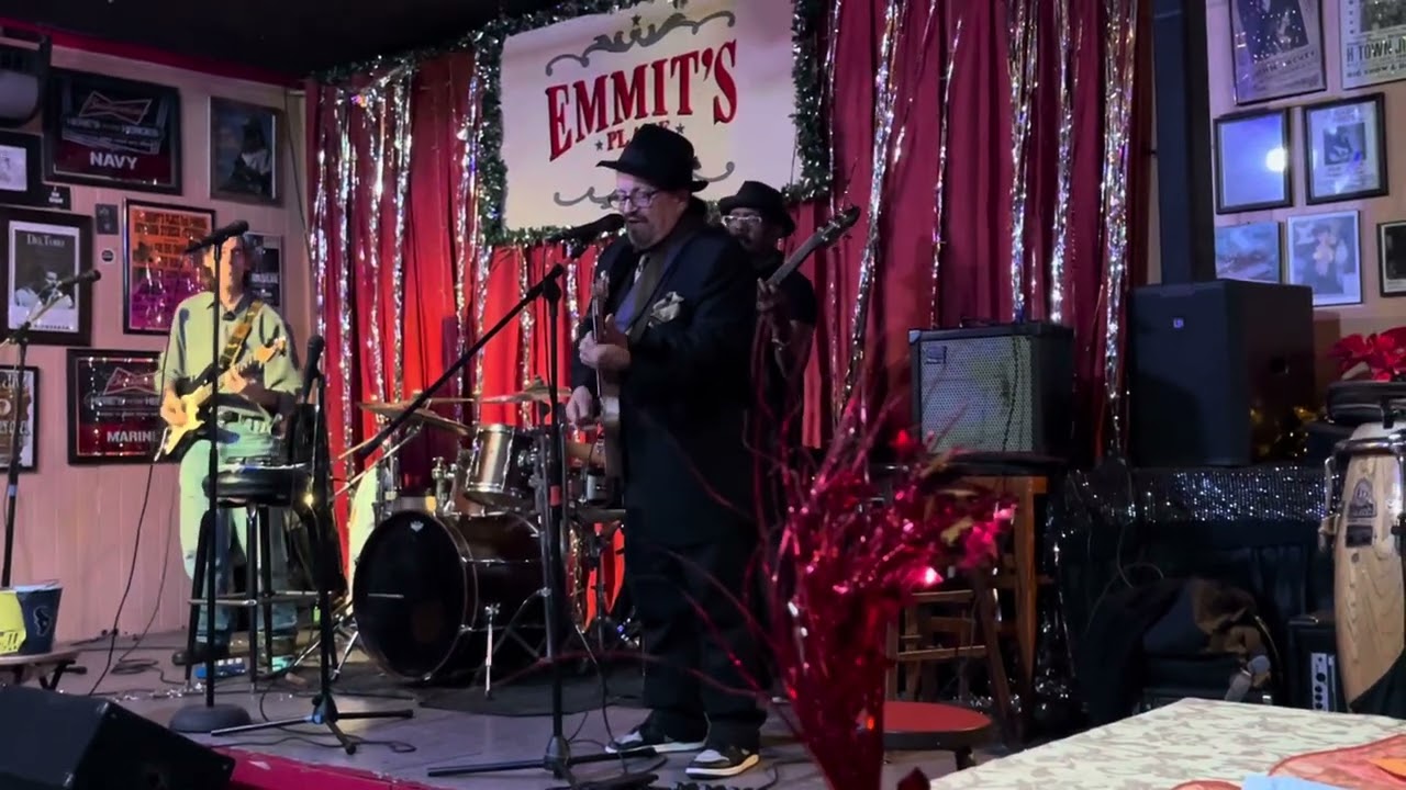 Jeff Chaz "Every Day I Have The Blues" @ Emmitt's Place, Houston, Tx Thanksgiving night 2024