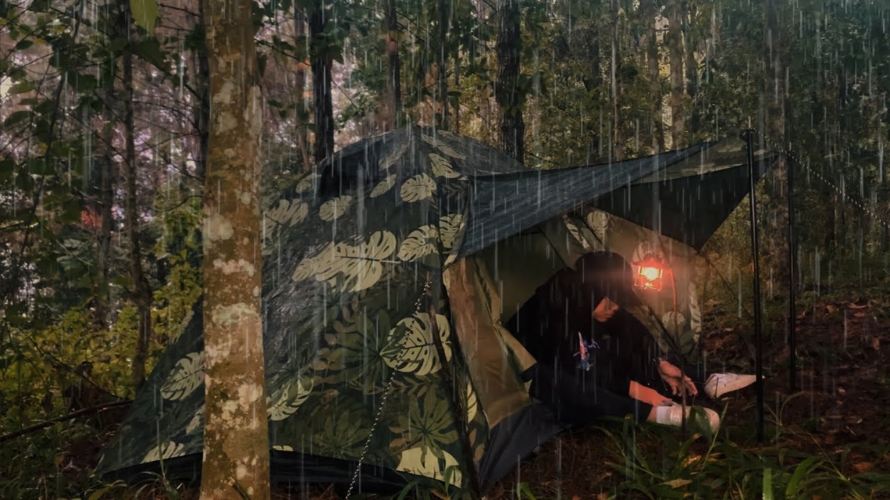 Winter Camping in Snow Storm with Survival Shelter \u0026 Bushcraft Cot.