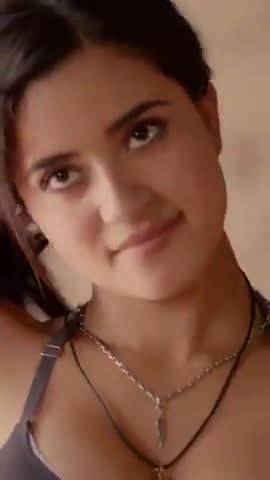 Tamanah Vatia hot look.cloth opening vudeo.  xxx video.hot video.
