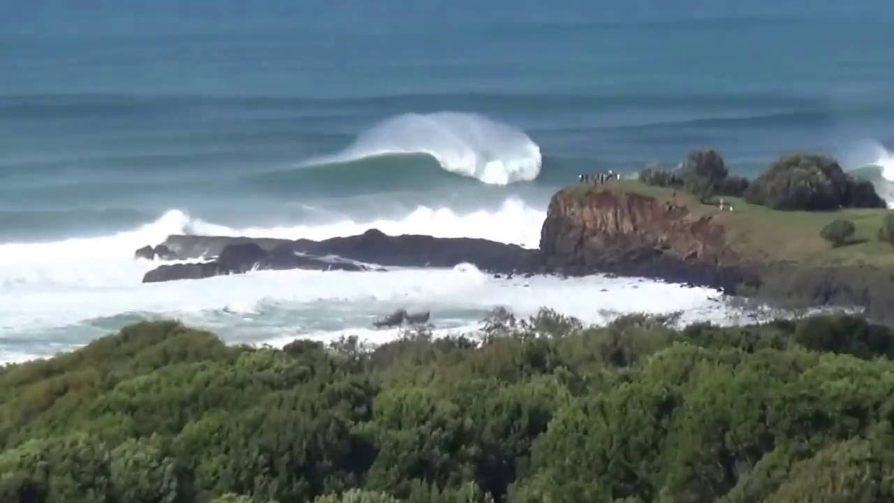 STORM SURF...LENNOX HEAD 5JUNE 2016 YouTube