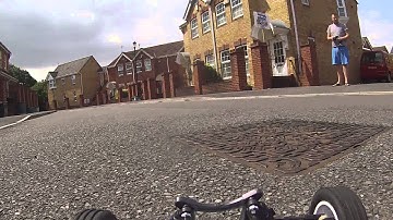 On board Team Associated RC10B4.2