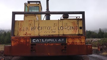Cat 235C log loader.