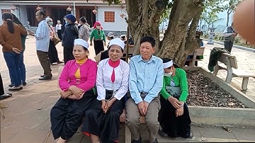 Rằng thường của các nghệ nhân nổi tiếng ở Đình Khói rất đặc sắc.