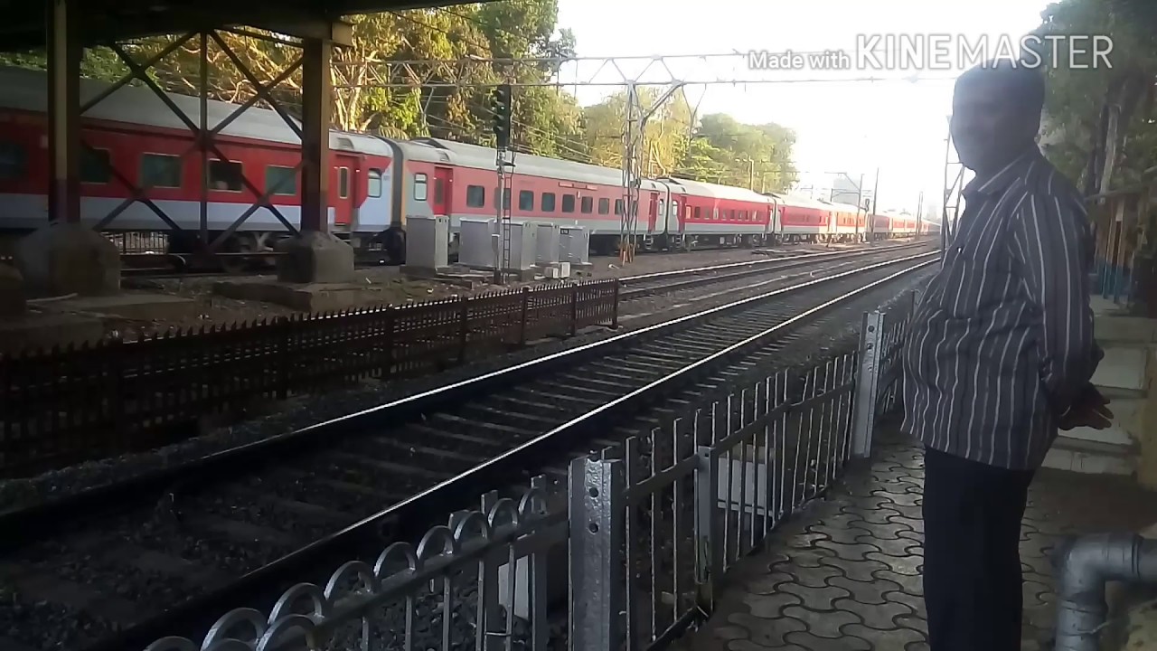 Dadar Rajdhani Express 2 RAJDHANI EXPRESS AT DADAR WESTERN RALIWAY - YouTube