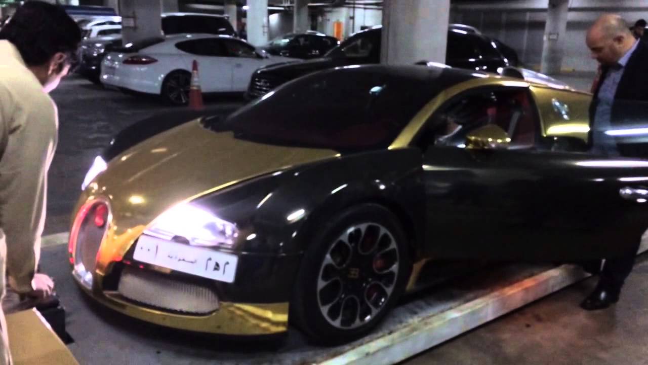 Gold Bugatti Veyron Grand Sport
