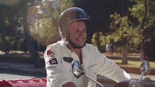 Yemeksepetinden Iktırbeni Edis Ve Büşra Develi Kazananların Siparişlerini Teslim Etti