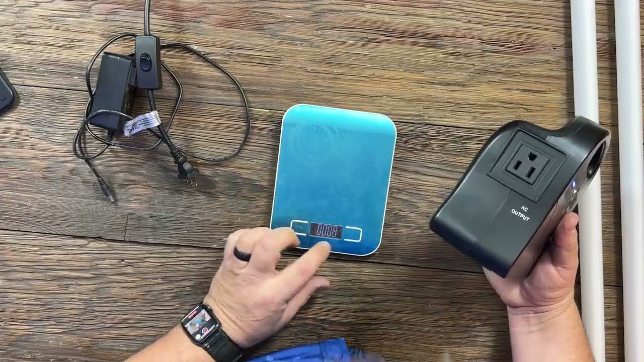 Enginstar Power Bank with 110 volt  inverter