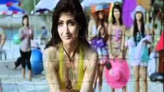 Anushka Sharma Playing Vollyball in Bikini