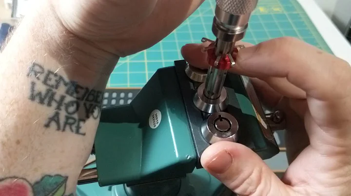 ∅ Explains New Picking technique with Tubular Lock Impressioning Tool (115)