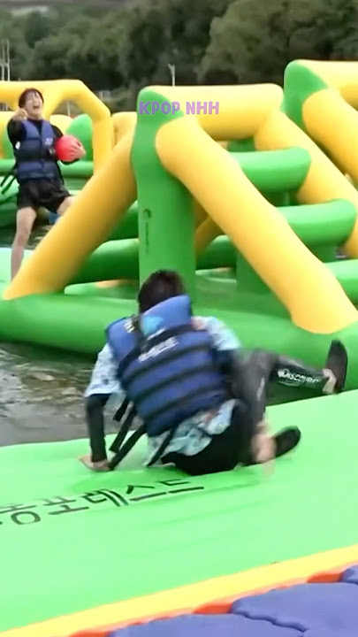 Remember When Taehyung Fell Many Times At The Water Park 🤣😆 #shorts #bts #taehyung