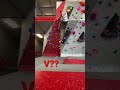 Indoor climbing weekly v?