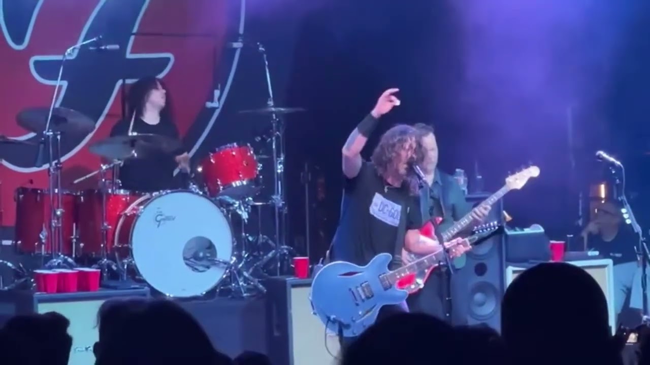 Foo Fighters - Aurora (Live at The Observatory, Santa Ana)