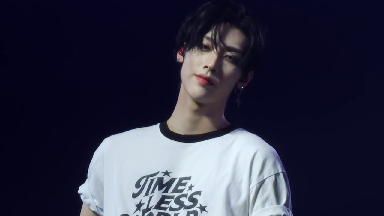 280924 ZB1 - HELLO | [TIMELESS WORLD] IN SINGAPORE - YouTube