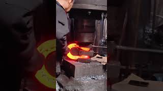 Hardcore forging: thousand-degree red steel turns into heavy hook in seconds