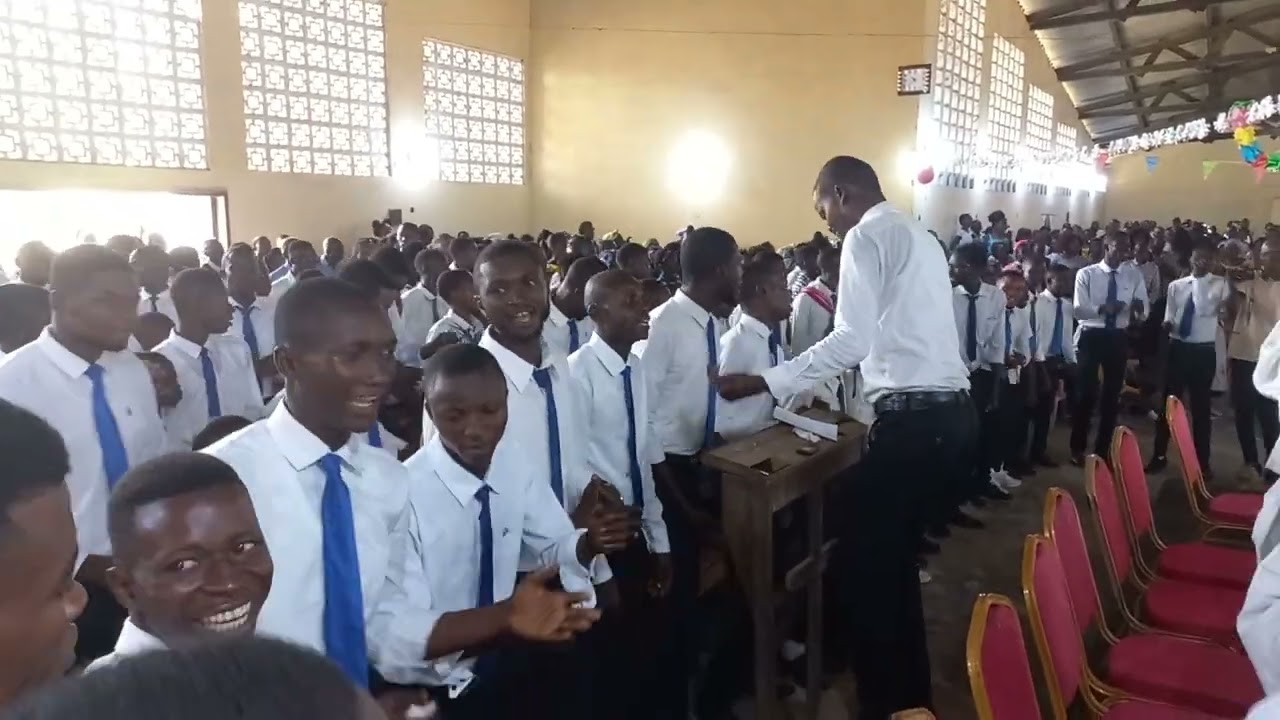 BETO KE KUMISA NGE CHORALE CHRIST ROI PAROISSENOTRE DAME DE BANDUNDU +243812086300