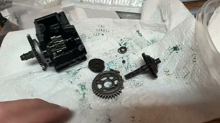 HPI Savage XL 2023 transmission issues, repair and preventative maintenance @hybrid32494 Nitro gang!