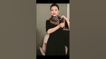Khăn choàng lụa đi biển #fashion #khanlua #scarf #nikendo #cachquangkhan #khandibien