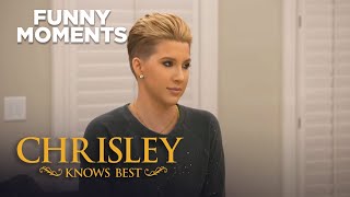 Chrisley Knows Best | Savannah Is Mad At Todd For Inviting Nic Out To Golf | S8 Ep10 |  USA Network