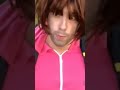 Dora la exploradora y el Minion con botas