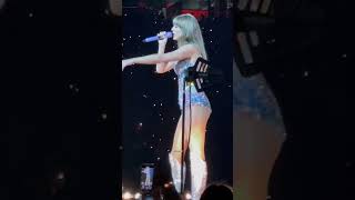 OH MY F*CKING GOD 😍 Taylor Swift - THE ERAS TOUR 2023 in GLENDALE, AZ [230318]