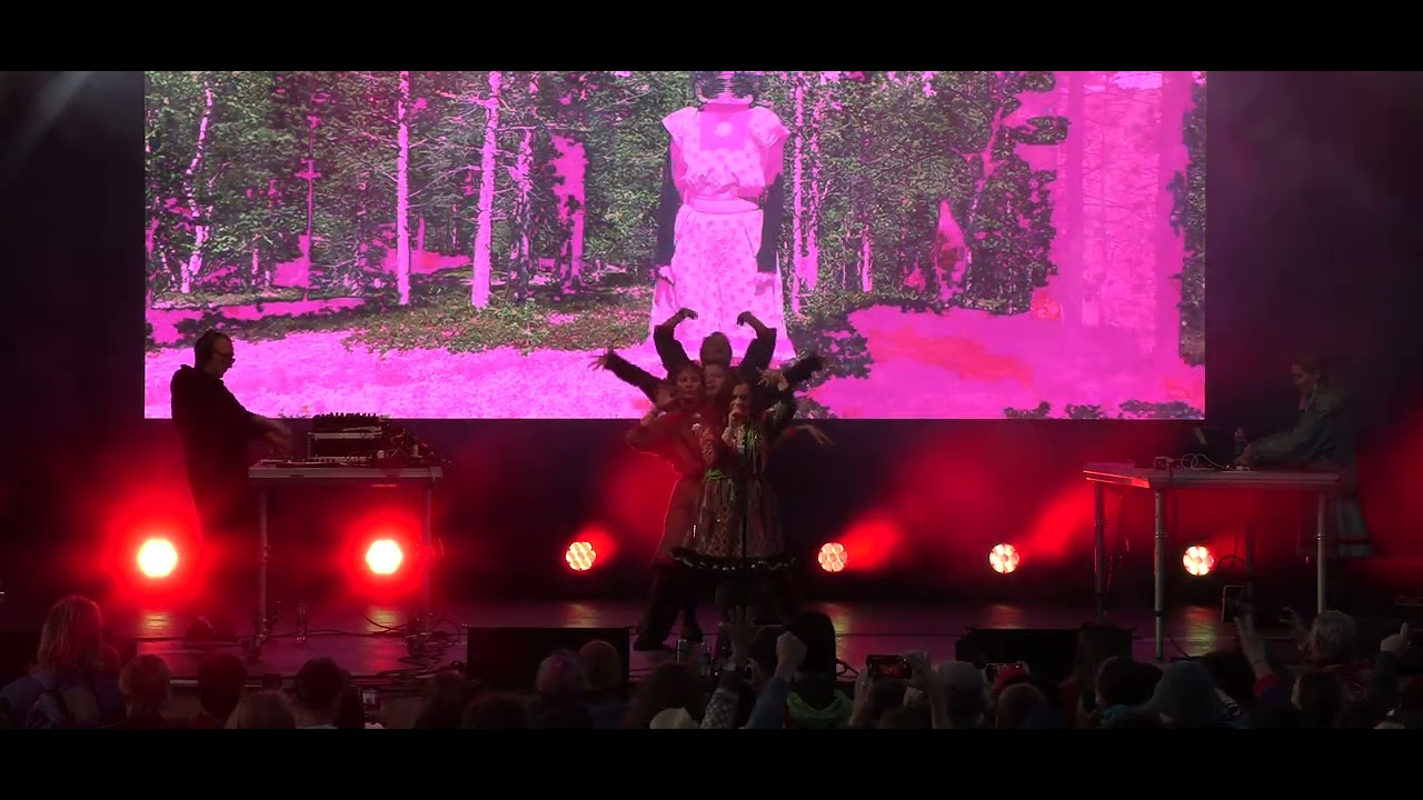 Hildá Länsman & Tuomas Norvio - Dajan (Live concert)