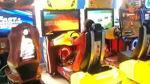 driving arcade game machine need for speed