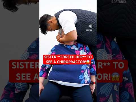 SISTER **FORCES HER** TO SEE CHIROPRACTOR 😱 #chiropractic #asmr #trending #shorts