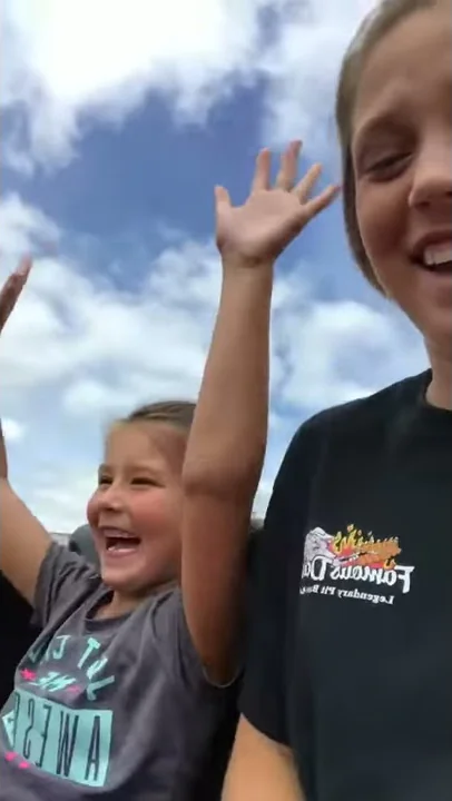 First rollercoaster ride w her sister.