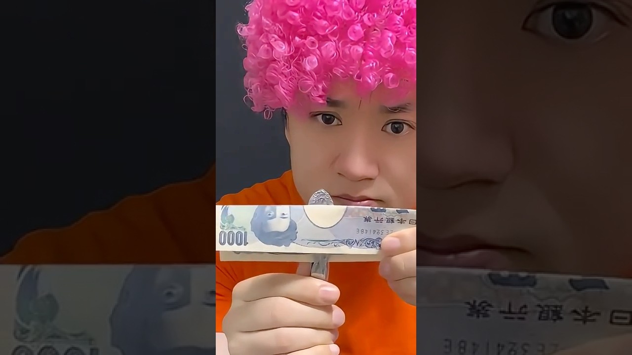 No-Damage Bill Penetration Trick/ 💴信じられない!札が貫通しても無傷!#magic #種明かし #magician #funny