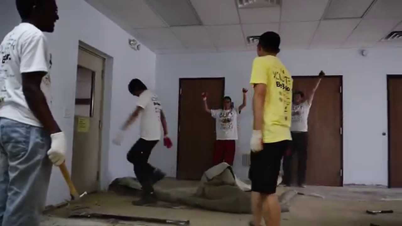 Helping out: CU-Boulder Day of Service university of colorado boulder law school