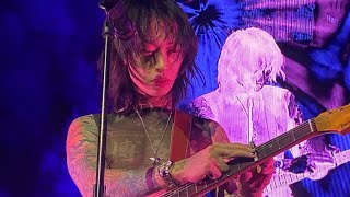 keshi - skeletons (live at Radio City Music Hall 03/16/23)