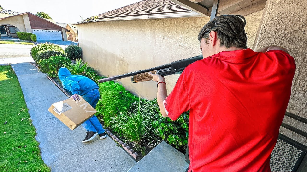 When Package Thieves Get Instant Karma
