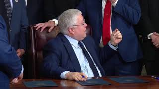 West Virginia governor makes economic announcement