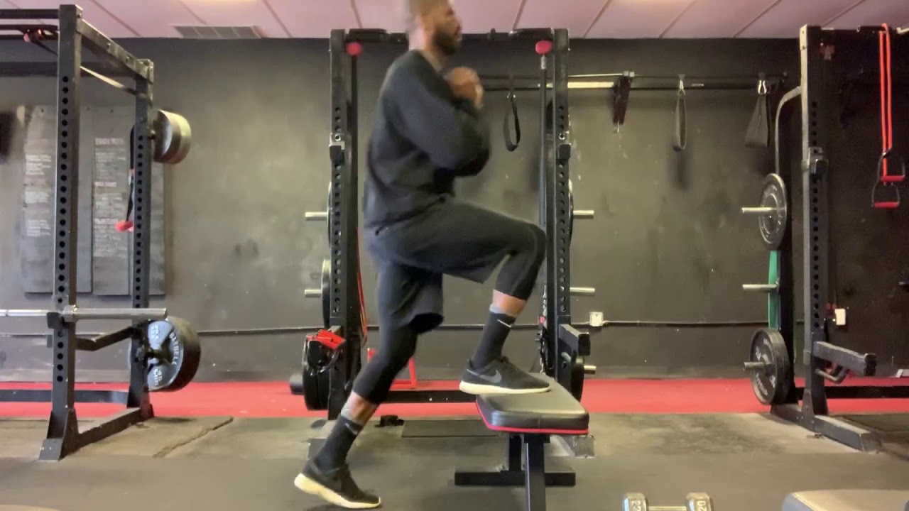 DB STEP UP + KNEE TUCK - YouTube