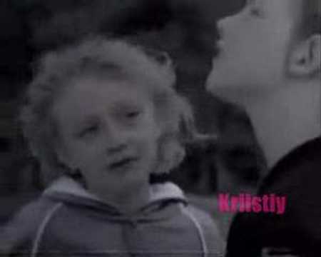 Dakota Fanning - Happy Girl
