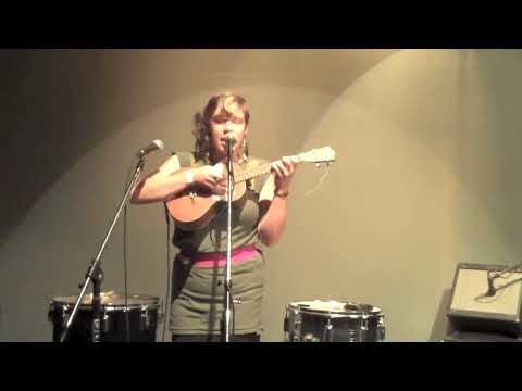 tUnE yArDs - "Hatari" - Chopin Theatre (101509) Dedicated Ears Music Blogs