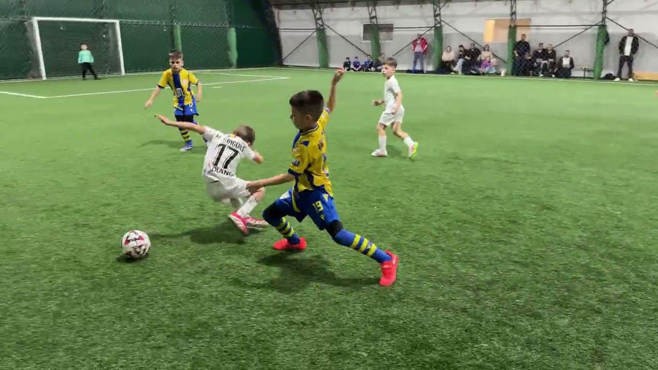 Blue Lions 2018 - Luceafarul Targoviste 2018 - Brasov Indoor Cup U8 - 14.02.2026