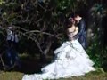 [Wedding]結婚式!? ウエディングドレスが映える花嫁と婿　これは雑誌か何かの撮影？！