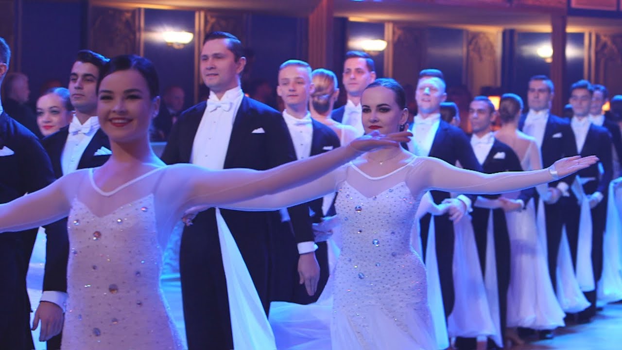 Plesovú sezónu na Slovensku už po dvadsiaty raz otvoril dobročinný Ples v opere