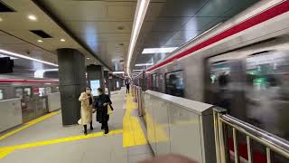 御堂筋線30000系なかもず行き発車と21系新大阪行き到着　大阪メトロ中津駅