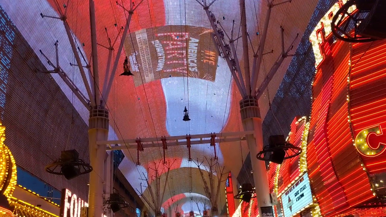 11 Great Places to Sit and People-Watch On Fremont Street 