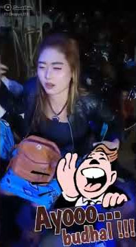 PENYANYI DANGDUT GOYANGAN NYA BIKIN TERTAWA 😂