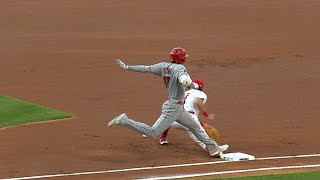 Shohei Ohtani's super speed gives him a base hit | Hustles to first to beat out a throw